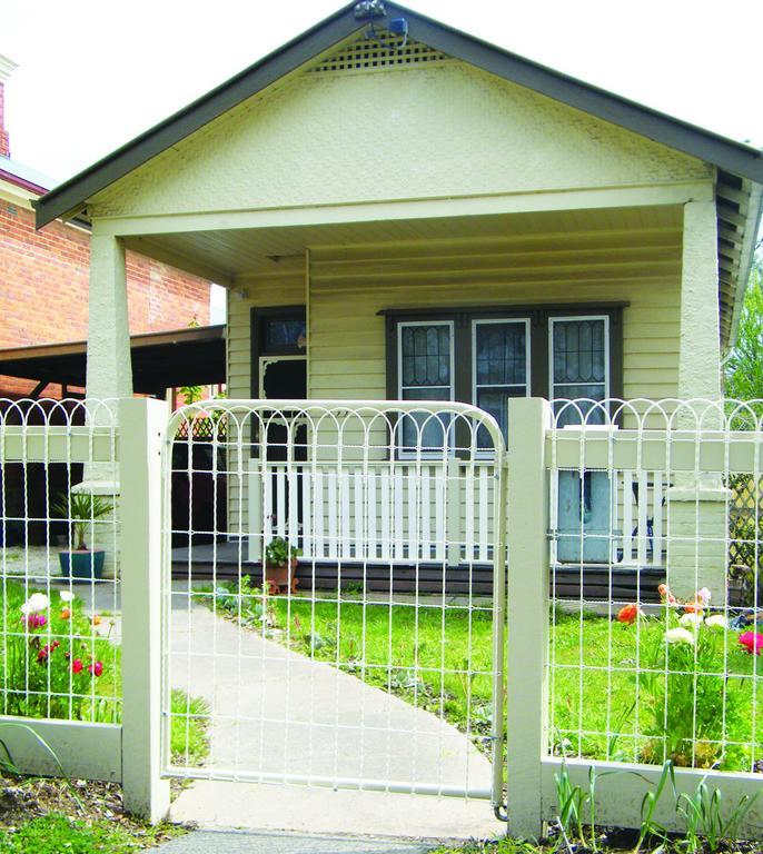 קסטלמיין Kookaburra Cottage מראה חיצוני תמונה